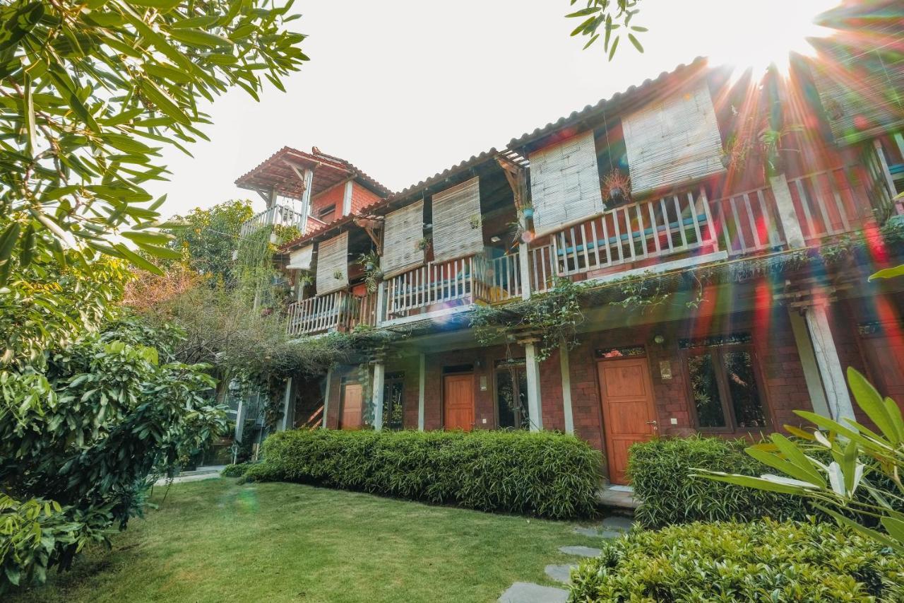 Bed and Breakfast Djajanti House Semarang Exterior foto